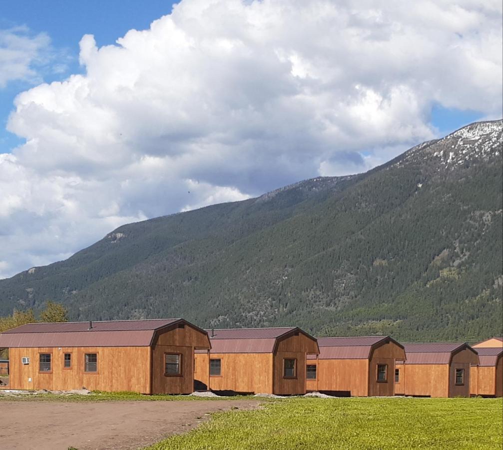 Glacier Acres Guest Ranch Columbia Falls Bagian luar foto